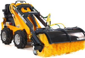Универсальная машина мини-погрузчик Baumech ML-02 + гидравлическая щётка 115 см., с двигателем Zongshen GB460E Универсальная машина мини-погрузчик Baumech ML-02 + гидравлическая щётка 115 см., с двигателем Zongshen GB460E