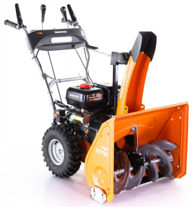 Снегоуборщик Daewoo DAST 7565 MY2019 (PRC, 65 см., Daewoo, 221 куб.см., эл/стартер 220В, фара, 64 кг.) Снегоуборщик Daewoo DAST 7565 MY2019 (PRC, 65 см., Daewoo, 221 куб.см., эл/стартер 220В, фара, 64 кг.)