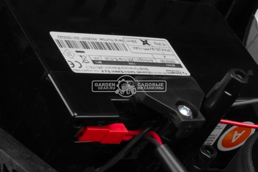 Газонокосилка робот Caiman Ambrogio L250 Deluxe (ITA, площадь газона до 2600 м2, нож 29 см., Bluetooth, произвольное движение, вес 15,3 кг.) Газонокосилка робот Caiman Ambrogio L250 Deluxe (ITA, площадь газона до 2600 м2, нож 29 см., Bluetooth, произвольное движение, вес 15,3 кг.)