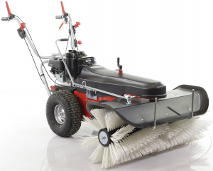 Подметальная машина Limpar 104 Pro с щеткой для снега и грязи (GER, Honda GXV160, 163 куб.см., ширина 100 см, диаметр 40 см, 5 вперед/1 назад, 95 кг.) Подметальная машина Limpar 104 Pro с щеткой для снега и грязи (GER, Honda GXV160, 163 куб.см., ширина 100 см, диаметр 40 см, 5 вперед/1 назад, 95 кг.)